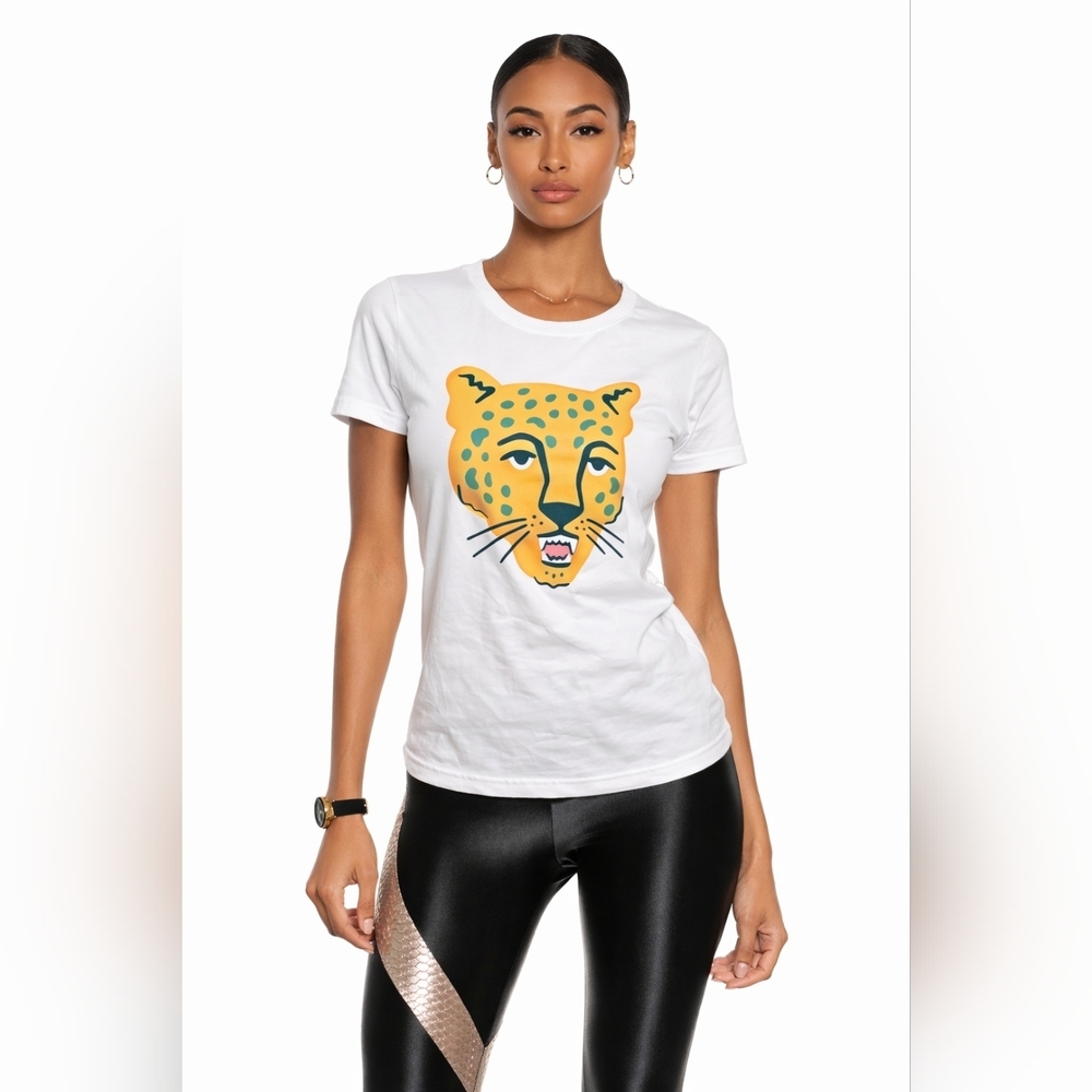 PUMA Women's Nouvelle Travels Logo Tee  Sz S